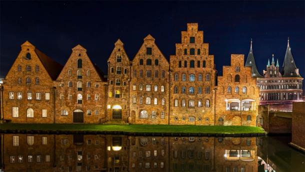 The salzspeicher (salt storehouses) of Lübeck in Germany are six historic brick buildings which are still standing today. The salt trade in the Middle Ages helped make Lübeck the center of all Baltic trade. (lsnurnfoto /Adobe Stock)