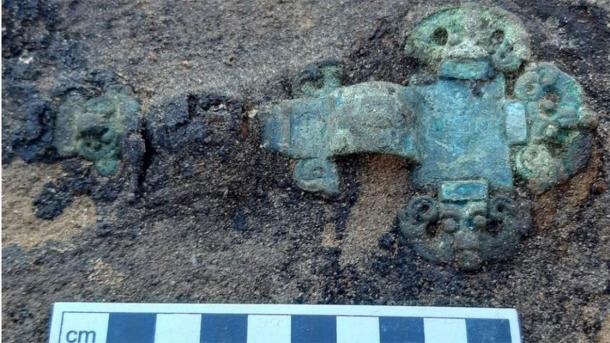 Estudiar los artefactos encontrados en los entierros anglosajones brinda una maravillosa oportunidad para comprender la vida de la gente común que vivió durante este tiempo. (Consejo del condado de Suffolk)