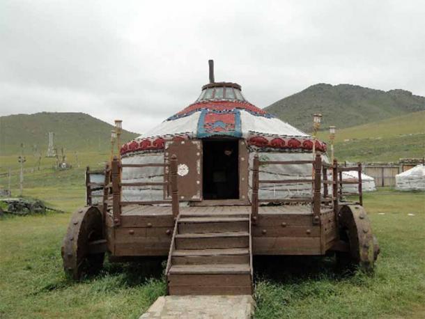 A khibitkha was basically a yurt on wheels, which allowed for easier portability and larger sizes (A. Omer Karamollaoglu / CC BY 2.0)
