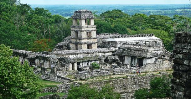 The ancient Maya ruins of Palenque in Mexico. (Marine  / Adobe stock)
