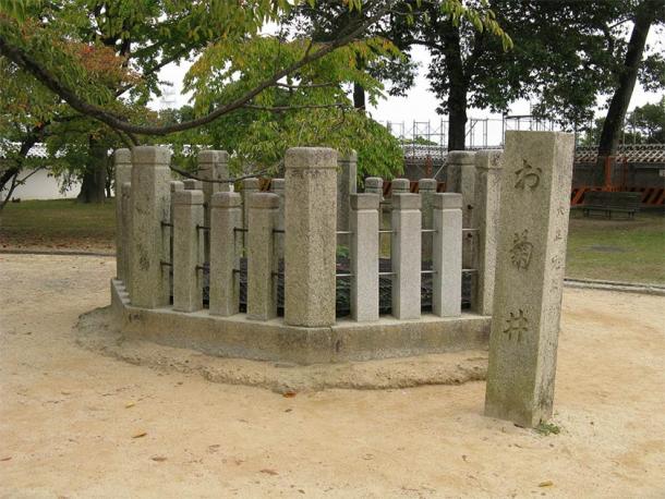 The “haunted” Okiku well at Himeji Castle (CC BY-SA 3.0)