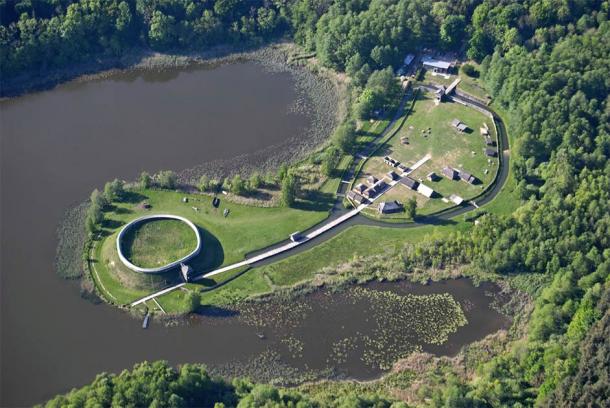 Remnants of the Polabian Slavs can still be found around the Elbe river vicinity, where they chose strategic solutions to build Slavic gords – or forts – at hard-to-reach locations using a circular setup, making them easy to defend. (Aufwind-Luftbilder / Adobe Stock)