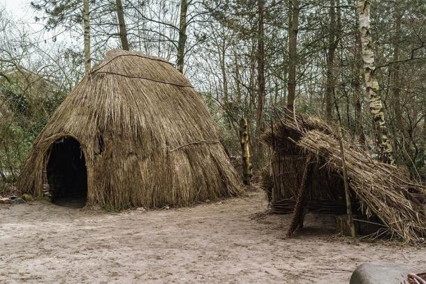 Illustrative of prehistoric campsite. (Fibs.Z / Adobe Stock)