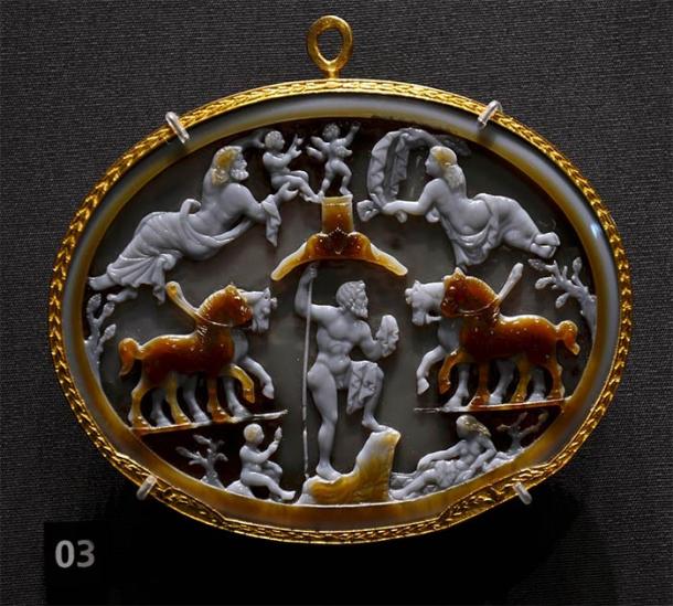 A cameo showing Poseidon as the gymnasiarch of the Isthmian Games as the god of horses. (Vassil / CC0)