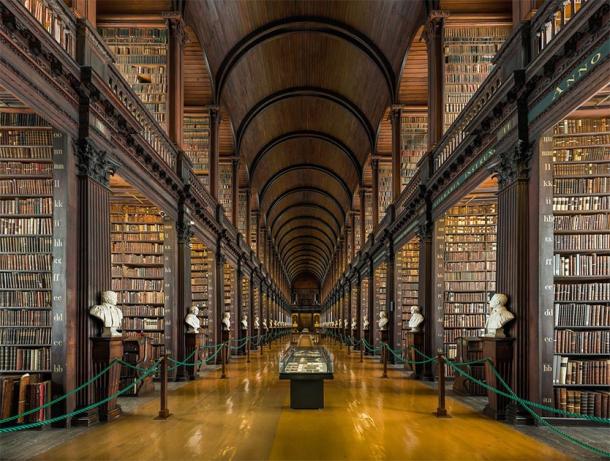 Trinity College old library. (Provided by the author)