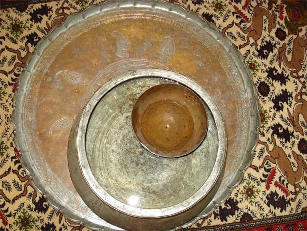 Ancient Persian clock in Qanats of Gonabad Zibad. (Public Domain)