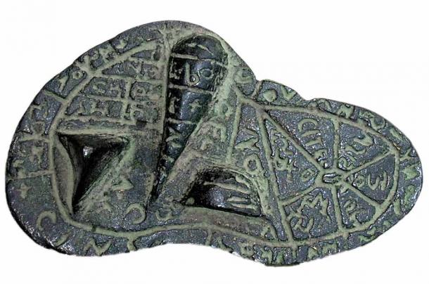 The tradition of reading entrails may have been developed by the Etruscans. A reproduction of the so-called "Liver of Piacenza", a 3rd century bronze animal liver engraved with the Etruscan names of the deities connected to each part of the organ. (Lokilech / CC BY SA 3.0)