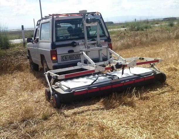 Prof. Ranieri’s mobile georadar. (Prof. G. Ranieri)