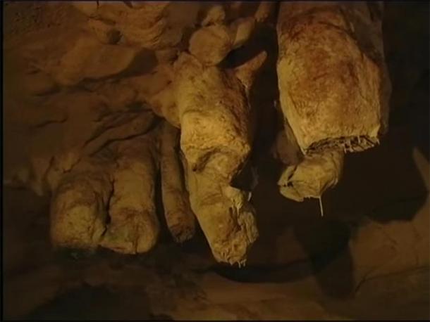 The stalagmites and stalactites. (Provided by author)