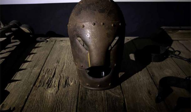 Una máscara de tortura medieval. (foto celia / Adobe Stock)