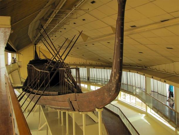 The magnificent Boat of Khufu, Solar Boat Museum, Giza. (David Berkowitz / CC BY 2.0)