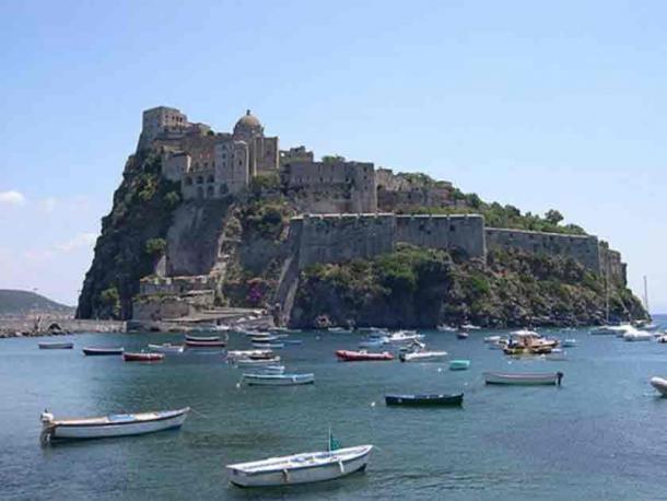 The island of Ischia’s Aragonese Castle. (CC BY-SA 3.0)