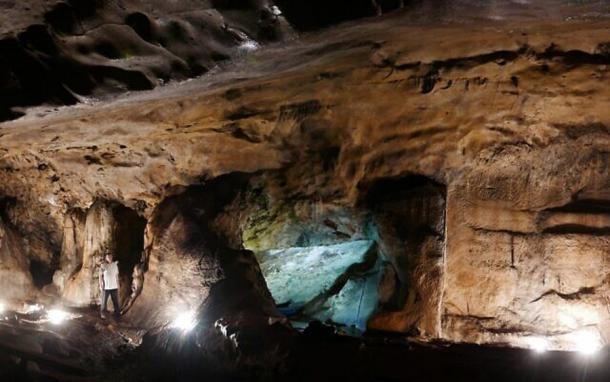 Israel's Te’omim Cave and the quarry on the right (Ayala Amir, Bar-Ilan University/ Nature)