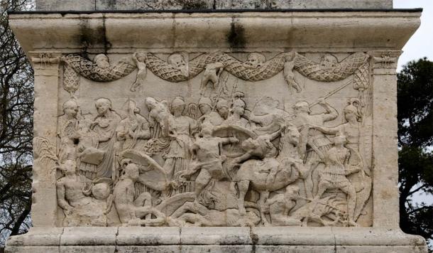 Detail of the Jules Mausoleum in Glanum (Jorge Alves / Adobe Stock)