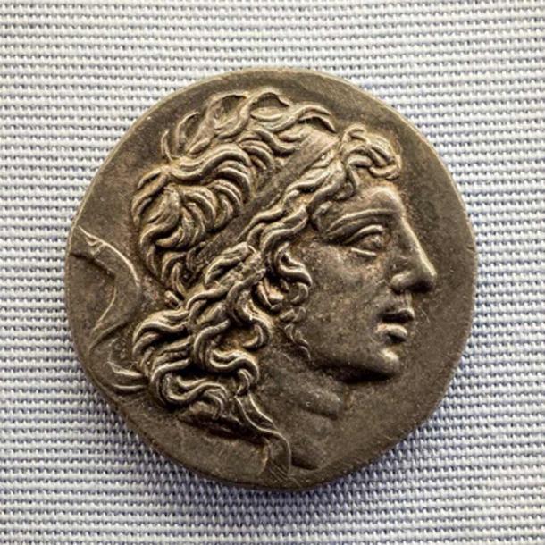 King Mithridates VI of Pontus, depicted on this coin, defeated the Roman army using Mad Honey. (ArchaiOptix / CC BY-SA 4.0)