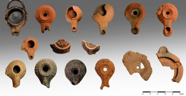 Clay lamps of archaic, classical and Hellenistic times. (Greek Culture Ministry)