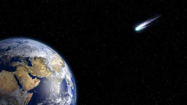 A large enough comet could cause a cataclysm on Earth. (urikyo33 / Public Domain)