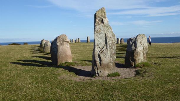 The large stone marking the end of Ales Stenar (msurkamp / Adobe Stock)