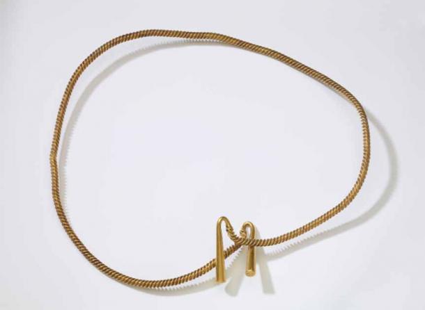 The torc was much larger than usual examples and was made of 730g (1lb 10oz) of almost pure gold. (© Trustees of the British Museum)