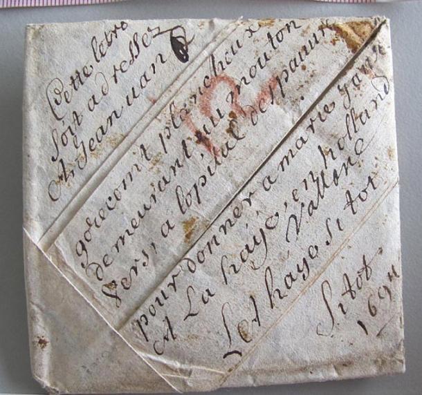 One of the well preserved letters from the archive.