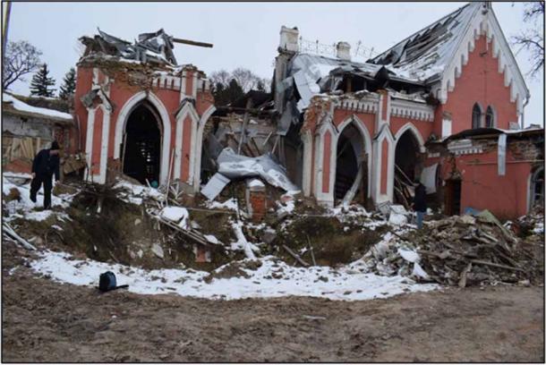 The regional children's library, a Ukraine treasure, was once the Vasyl Tarnovsky Museum of Ukrainian Antiquities. Image of the aftermath of bombing. (Viacheslav Skorokhod/ Antiquity)
