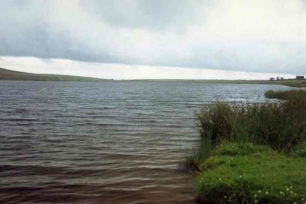 Local folklore claims Dozmary Pool to be the home of the Lady in the Lake of Arthurian Legend - and also reputed to be bottomless. (CC BY 2.0)