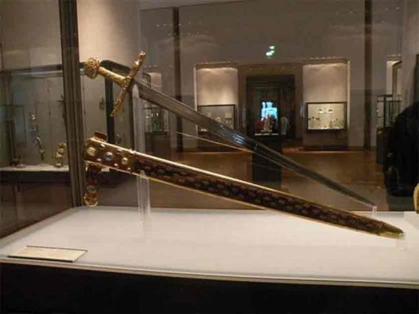 The Joyeuse sword in the Louvre Museum (Chatsam/CC BY-SA 3.0)