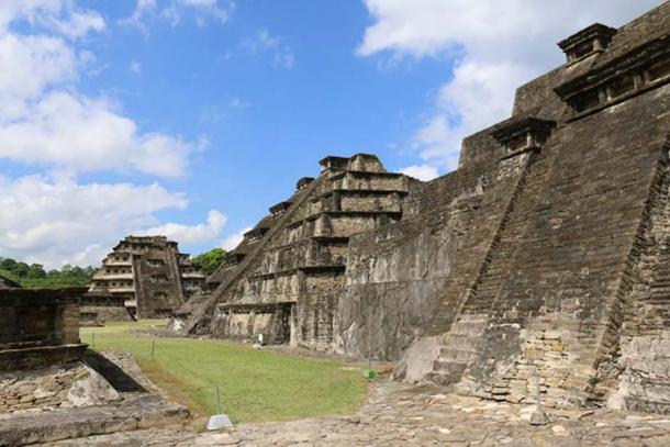 One of the main ceremonial avenues of El Tajin, flanked by pyramids. (Photo: ©Marco Vigato)