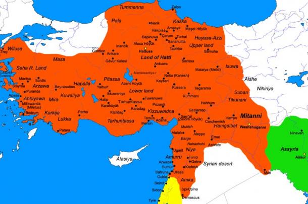 Map of the Hittite Empire at its greatest extent, Mersin and the Yumuktepe mound are located on the southern coast. (Javierfv1212 / Public Domain)