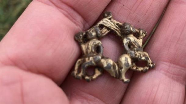 The medieval jewelry (brooch) was found near Bridgnorth in Shropshire by metal detectorist Mark Lambert. (Mark Lambert)