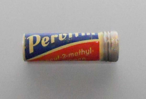 Pervitin, a methamphetamine brand used by German soldiers during World War II, was dispensed in these tablet containers. (Jan Wellen / CC BY-SA 3.0)