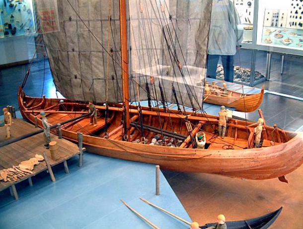 A model of a knarr – exhibited in a museum in Hedeby, in northern Germany. A knarr was a kind of a freighter, and was broader and shorter than a Viking war ship.