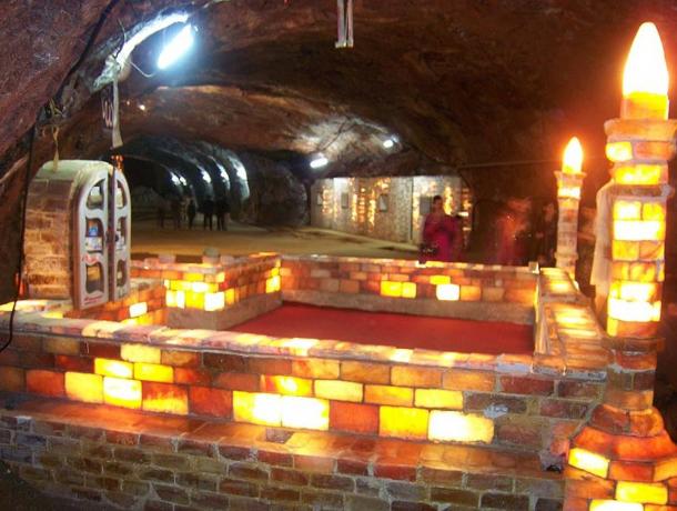 A small mosque made of salt bricks inside the Khewra salt mine complex.