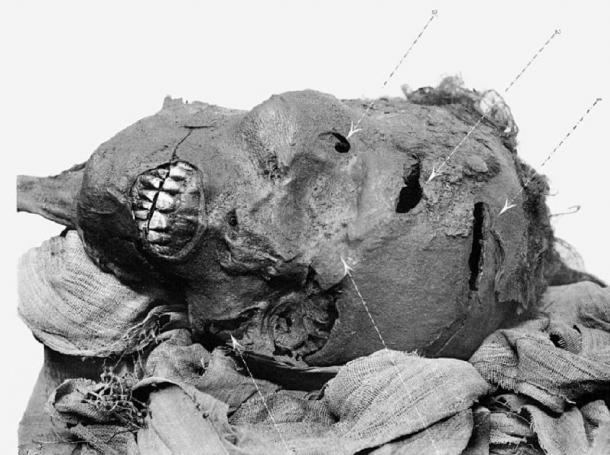 Mummy of Pharaoh Seqenenre Tao showing head wounds. (G. Elliot Smith / Public domain)