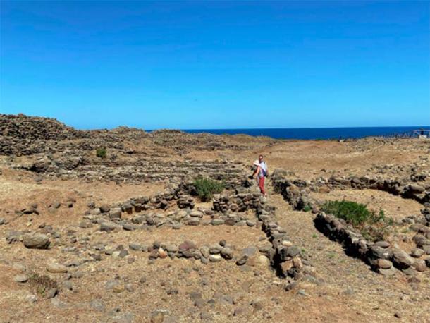 Discovery of Bronze Age Fortifications on Ustica Island