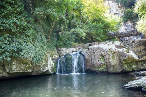 Natural waterfall near the Bacho Kiro caves and Dryanovo Monastery. (todor/Adobe Stock)