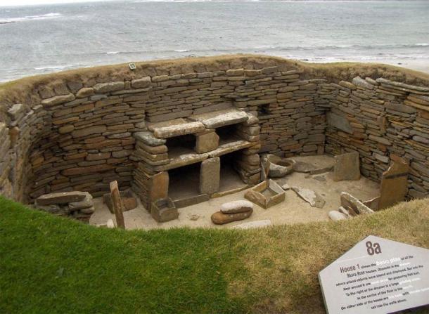 A Neolithic settlement at Skara Brae in the Orkney Islands. Sir Norman Lockyer suspected this housed “astronomer-priests” who studied the heavens, were very adept at making astronomical predictions and were highly venerated by the local population (Solmyr / Public domain)