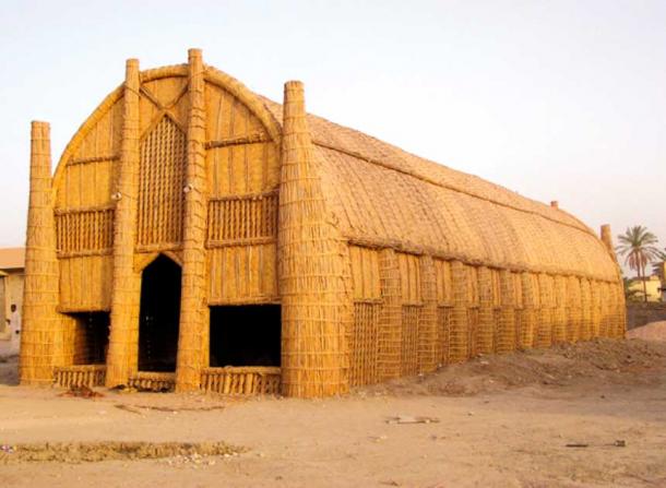 As part of their work in Iraq, the non-governmental organization Nature Iraq built a mudhif house just outside Chibayish as a way to demonstrate alternative, low-cost and sustainable building methods in the marshland areas. (Nature Iraq)