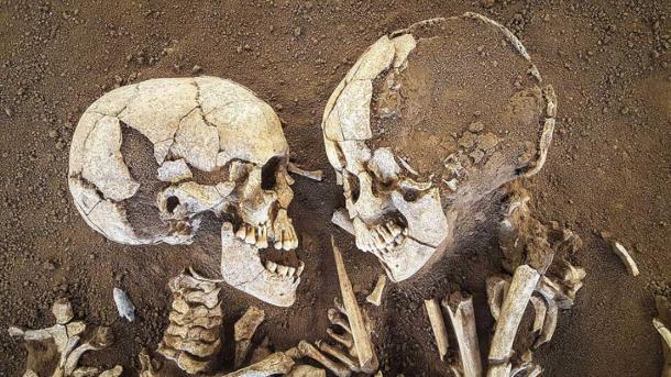 The origins of facial herpes was the rise of kissing as a cultural habit. Two skeletons known as The Lovers of Valdaro. (Dagmar Hollmann / CC BY-SA 4.0)