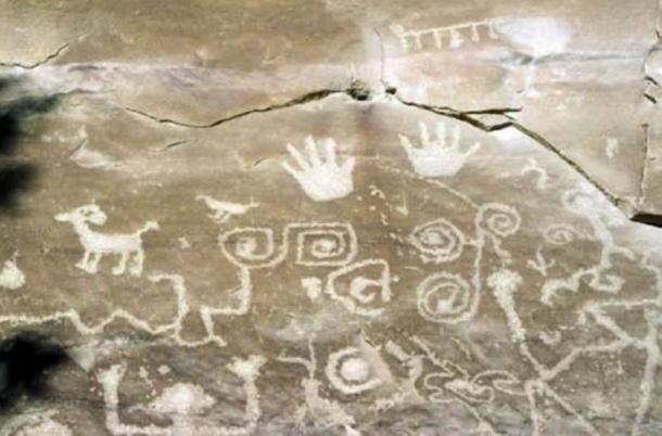A petroglyph in Mesa Verde National Park. The boxy spiral shape likely represents the sipapu, the place where the Hopi believe they emerged from the earth.
