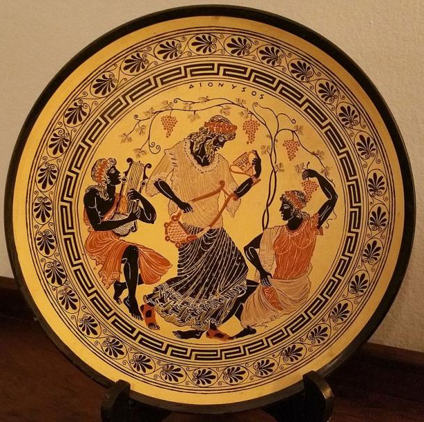Modern interpretation of a plate from ancient Greece featuring Dionysus. (Aleph500Adam/CC BY-SA 4.0)          