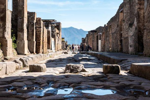 One popular ancient tourist destination spot was Pompeii. (imagoDens / Adobe Stock)