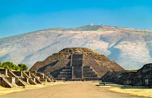 Pyramid of the Moon at Teotihuacan in Mexico. (Leonid Andronov/Adobe Stock)