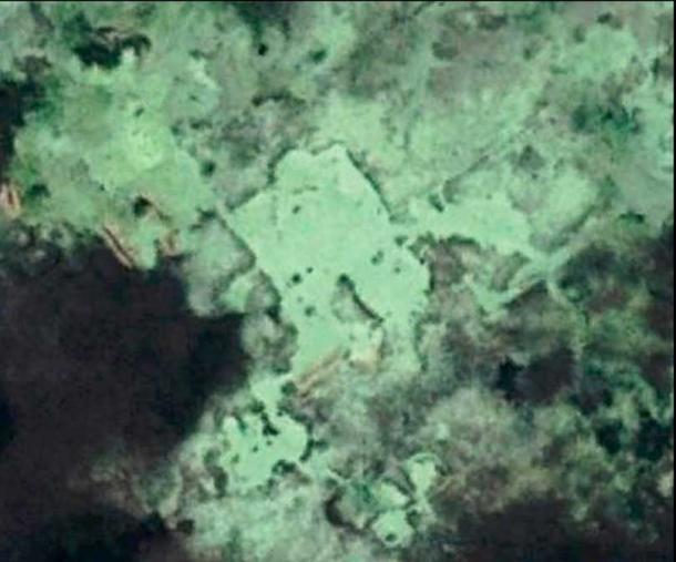 The remains of building complexes underwater on the Yucatan Peninsula. The corrosive action of salt water on limestone may have reduced these structures down to their foundations. (Image: Google Earth Pro. Google Earth, 2017)