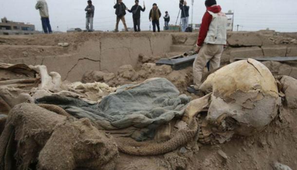 The remains of one of the Chinese laborers buried at Huaca Bellavista. 