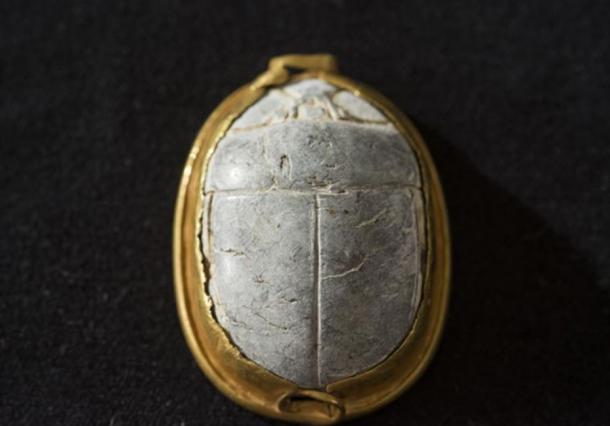 The reverse of the scarab seal found in Tel Dor, Israel.