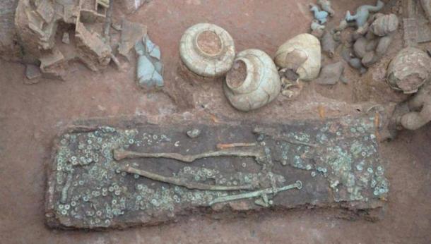 One of the rich burials found at the cliff site. (CGTN)