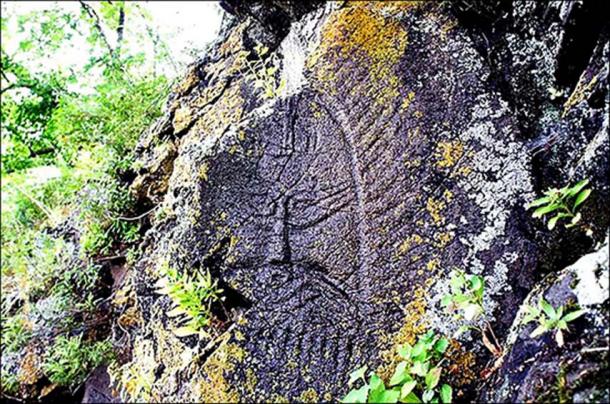 The petroglyphs were first reported by the local media in 1873.