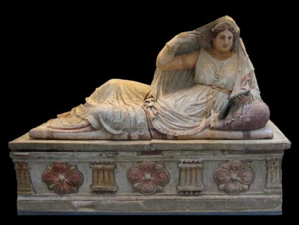 The life-sized sarcophagus of Seianti Hanunia Tlesnasa, an Etruscan noblewoman, circa 150 BC. Etruscan views on women’s role in society was quite different from their neighbors. (Gryffindor / CC BY SA 3.0)