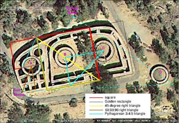 A satellite photo of the Sun Temple archaeological site in Mesa Verde National Park in Colorado, USA with illustrations demonstrating its geometrical properties.